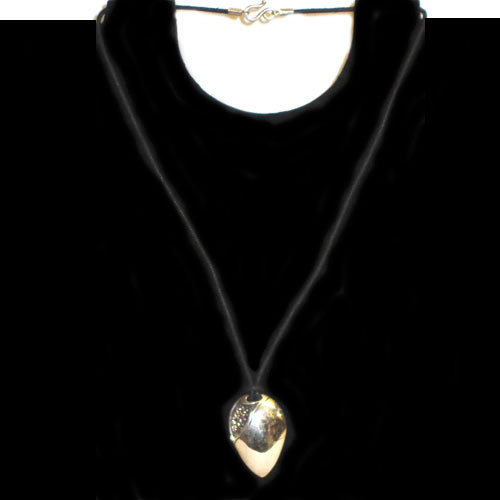 Imagen gargantilla plata con cordón motivos celtas modelo 3